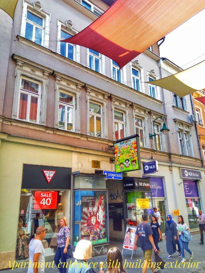 Crown Lägenhet Sarajevo Exteriör bild